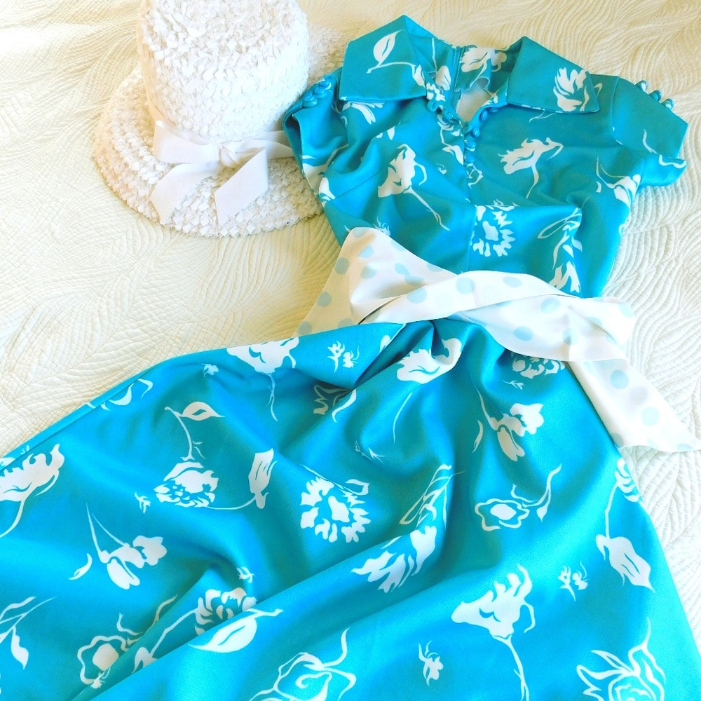 Vintage flare blue floral rockabilly swing dress - Picture 1 of 8